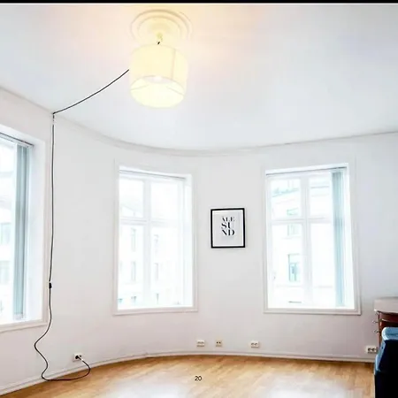 Apartment In Center *